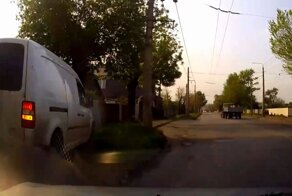 Кто же виноват? ДТП при повороте налево с обгоняющим