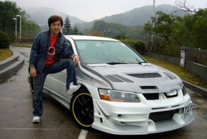 О сотрудничестве Джеки Чана с японским автопроизводителем Mitsubishi