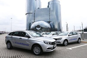 200 легковых автомобилей для медиков передано регионам в рамках благотворительного проекта