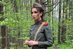 "Уж святое не трогала бы!": в Сети осудили Бузову, устроившую фотосессию в военной форме