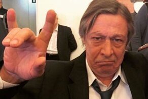 Михаил Ефремов рассказал, что на самоизоляции не может пить как раньше