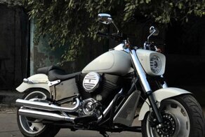 Этот Harley-Davidson Fat Boy на самом деле переделанный Royal Enfield из Индии