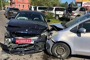 Эффектный разворот привел к массовому ДТП в Благовещенске