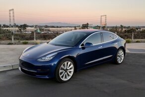 Владелец электромобиля Tesla предотвратил угон с помощью смартфона