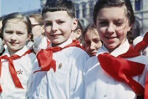 "Будь готов! Всегда готов!": пользователи Сети вспомнили, как их принимали в пионеры
