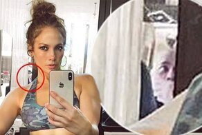 Поклонники Дженнифер Лопес нашли на ее селфи мужчину в маске