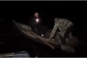Ночной заплыв на лодке обернулся фиаско
