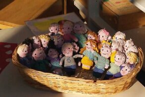 Голландская учительница связала себе класс