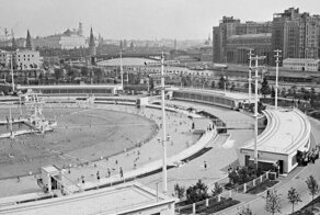 Бассейн "Москва" — история самого известного водного сооружения СССР