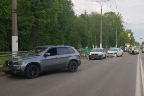 Высадил пассажира: столкновение трёх автомобилей в Твери