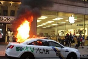 Антирасизм специфический. Громят магазины, а не полицейские участки