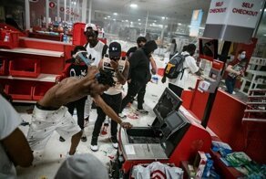 Америка полыхает