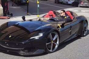 Златан Ибрагимович попался на нелегальном вождении своего редкого Ferrari Monza