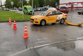 Авария дня. Мотоциклист погиб в ДТП с такси в Москве