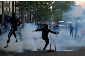 Беспорядки вспыхнули во Франции вслед за США