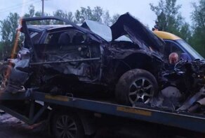 Авария дня. В Подмосковье лихач устроил массовую аварию