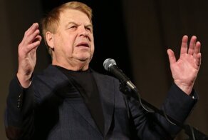 Умер актер Михаил Кокшенов