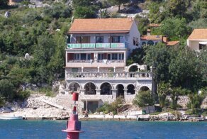 Велики Дрвеник. Ужин у деда Любо