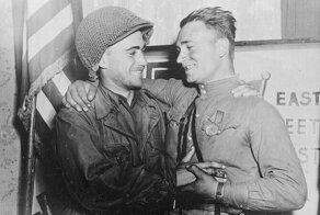 Как вести себя с русскими: советы из американского карманного справочника 1944 года