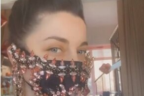 Наташа Королёва купила маску от коронавируса и разозлила фанатов