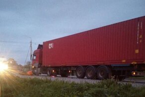 Авария дня. Сотрудник полиции на мотоцикле погиб в Вологодской области