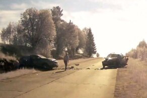 Крепкий и здоровый сон за рулем на "бетонке" под Вологдой