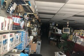 Заброшенный компьютерный магазин вызвал всплеск ностальгии в сети