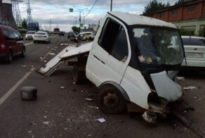 Авария дня. В Чебоксарах ГАЗель вылетела на встречную полосу