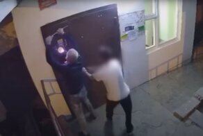 Подъезд дома в Уфе пережил нашествие наркоманов