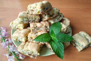 На скорую руку к чаю гора мягкого печенья (без масла)!