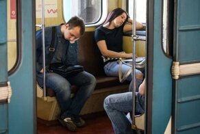 Москвичам предложили приезжать на работу к 6 утра