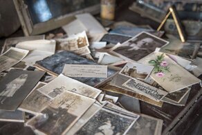 Фотограф исследует тайны старинного особняка