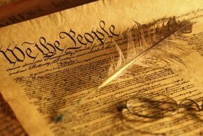 А как там в Америке. С Конституцией и с поправками