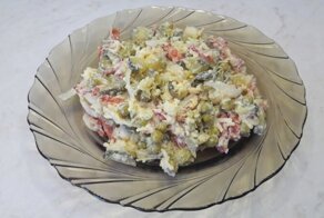 Салат "Охотничий" с сырокопченой колбасой