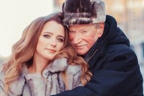 Неравные браки знаменитостей, которые распались из-за молодых жён