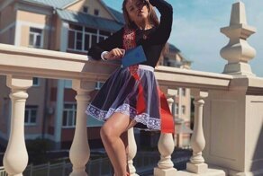 Уже не школьницы. Самые обаятельные девушки российских выпускных 2020 года