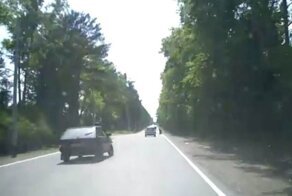 Авария дня. ДТП из-за старушки в Красноярском крае