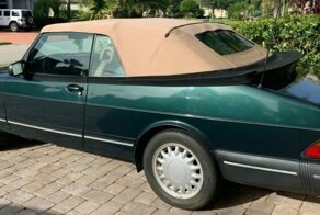 Кабриолет Saab из 90-х в отличном состоянии и с маленьким пробегом
