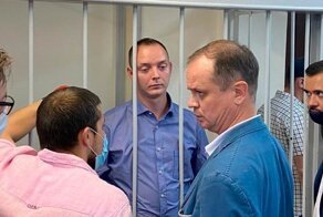 "И это терпеть до 2036 года?": Громкие политические дела после принятия поправок в Конституцию РФ