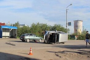 Авария дня.  В Воркуте водитель без прав протаранил автомобиль в котором ехала семья