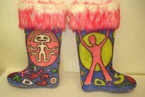 Готовь валенки с лета