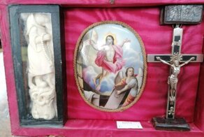 Мужчина купил красивую шкатулку, содержимое которой оценил бы Ван Хельсинг