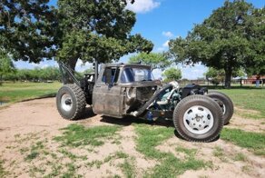 Этот хот-род на базе 60-летнего Ford F-600 выглядит так, будто готов к апокалипсису