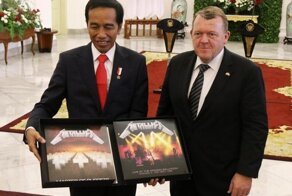 Отличный подарок непростому фанату группы Metallica