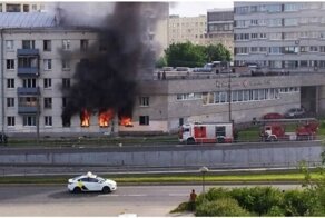 Момент взрыва в жилом доме в Санкт-Петербурге попал на видео