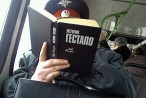 Что читают люди в общественном транспорте