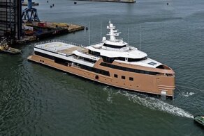 La Datcha - первая в мире частная яхта-ледокол Олега Тинькова