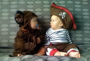 Детки в забавных костюмах (20 фото)