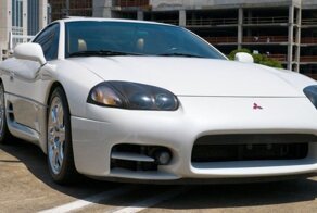 Один из последних выпущенных Mitsubishi 3000GT VR-4 продается в США