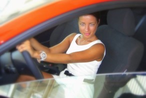 Наши девушки и автомобили (37 фото)